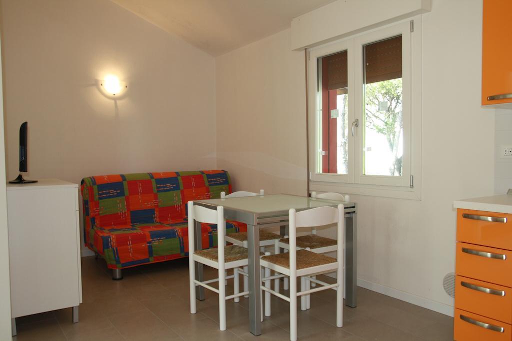 Villaggio Solveig Family Apartments Lido di Jesolo Zimmer foto